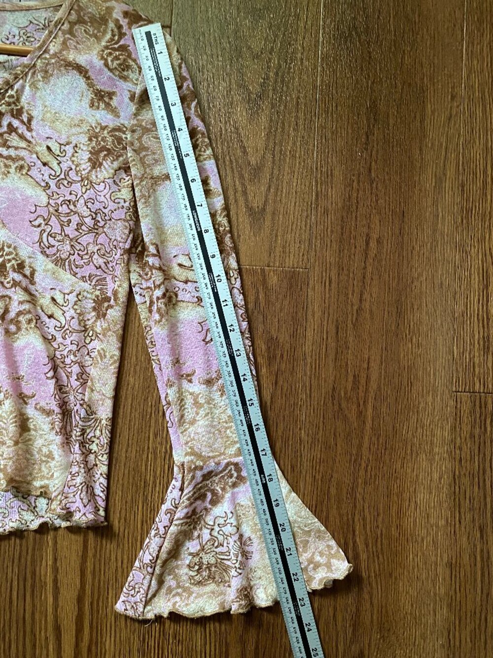 Vintage Y2K Pink Brown Paisley Bell Sleeve Lettuce Hem Top - XS - Picture 4 of 11